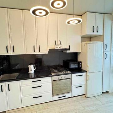 Продаж сучасної 1-кімнатної квартири в районі Слов’янка