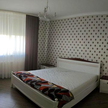 "Лікоград" , Ю.Здановської, 50/2, євроремонт, кімнати окремі!