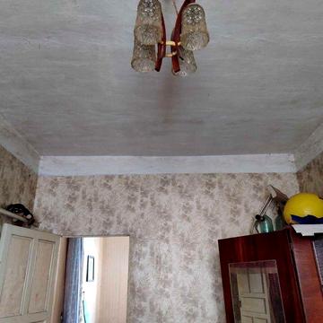 (3) Продам частину будинку на Старому місті 0925