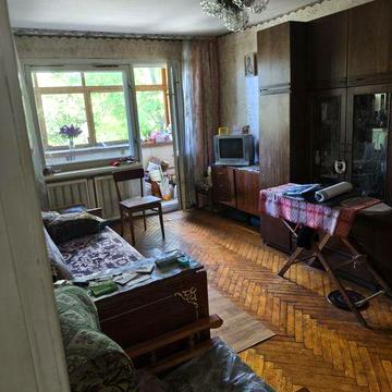 Продам 1 комнатную квартиру в центре