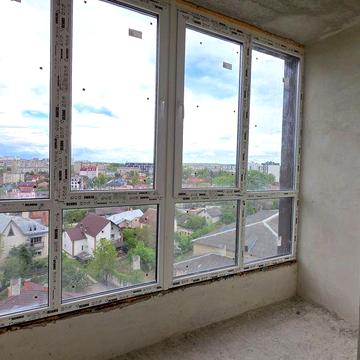 Продам видову 3к квартиру з виглядом на міське озеро то місто ЖК Атмосфера