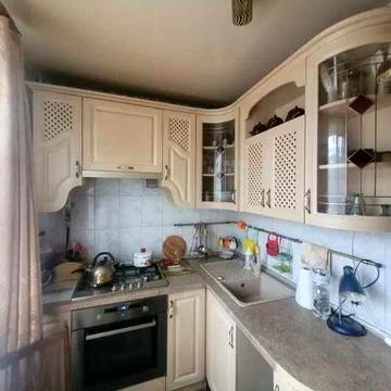 Продам 3к квартиру перший поверх, два балкона , Холодногірська, біля ринку Казка ( 89185)