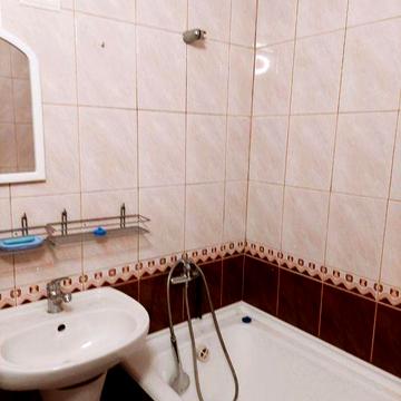Здам 2-кімнатну квартиру на короткий термін