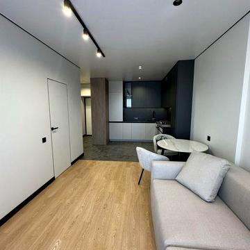 Кухня-гостинна і окрема спальня 42 м.кв., 6/10 пов. Газ. Р-н Центрального парку