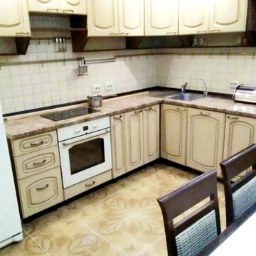 Вишгородська вул., 45