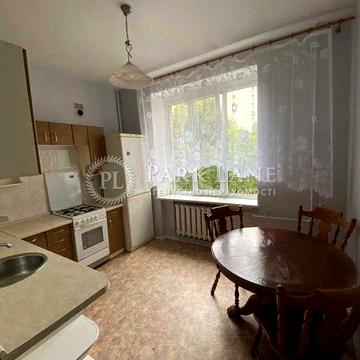 Продам 3к в центрі біля Гулівера Метро Палац Спорту - 5хв