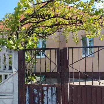 Продаж 5к Дім Новошкільна вулиця