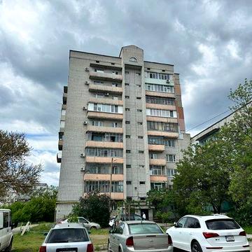 Центр 2 х кімнатну продам