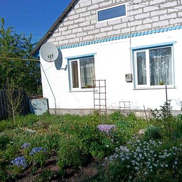 Будинок,зручності є,Хмельницька обл.