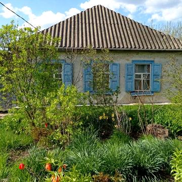 Продам будинок Новоукраїнський р-н! 1 гектар (га) землі.