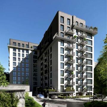 Продаж від власника 2-к квартира в центрі Івано-Франківська з видом на Ратушу ЖК Клубний будинок