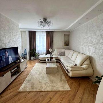 3 кімнатна Кваритра в центрі міста