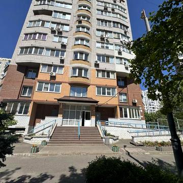 2-к Григоренка 13Б з паркомісцем Позняки Осокорки