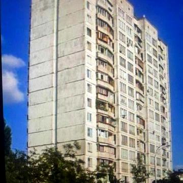 Продаж 3-к.кв, 68м² (БПС) вул. Братиславській, 22. метро Чернігівська