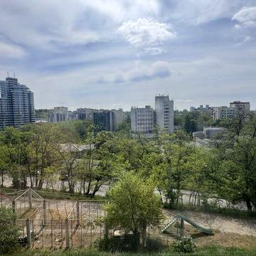 Панорамна 2-кімнатна квартира на Печерську — спецпроєкт, шикарний краєвид