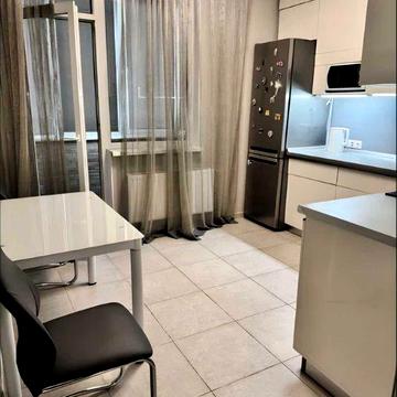 Продам 3к квартиру Харків з  ремонтом