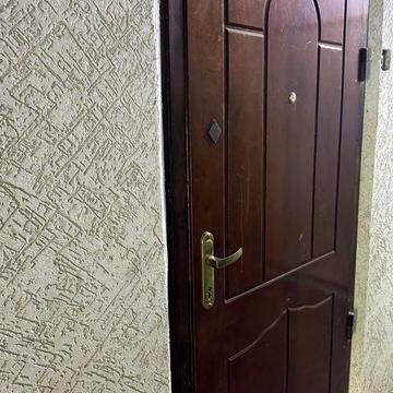 Продам 3комнатную  квартиру на первом этаже.