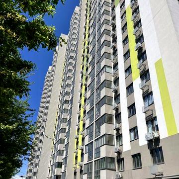Продається простора 2-кімнатна квартира у ЖК «Злагода» по вул. Архітектора Вербицького, 1В. ЖК Злагода
