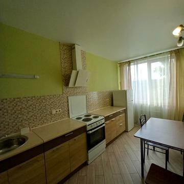 Петропавлівська вул., 40