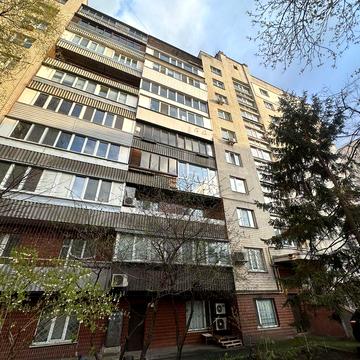 3-к (70м2)Продаж квартири  Ковпака,4 Печерськ Метро Палац Українаʼ