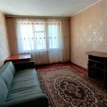 Продам 2 кімнатну на Ващука 9448