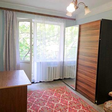Продам квартиру. пл. Космонавтів, Чоколівка