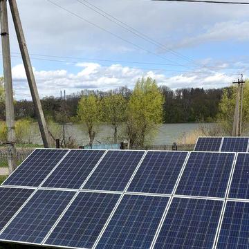 Продам автономний будинок в с.Розкішна, який приносить дохід