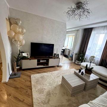 Продам 3к квартиру в центрі з ремонтом