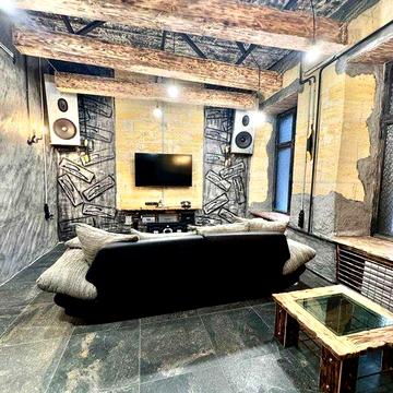 Продам унікальну 3-кімнатну квартиру в стилі LOFT у самому центрі Одеси!