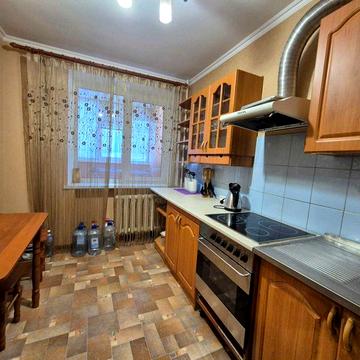 Продаю 1 комнатную квартиру на проспекте Центральном! а1