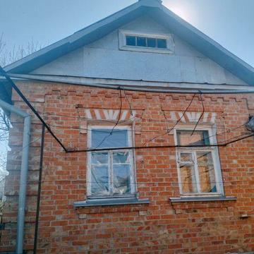 4000,ком послуги включені в цю ціну Будинок, 1 кімната + кухня