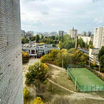 Продам 2 кімнатну квартиру на Червоному Камені  цегляний будинок