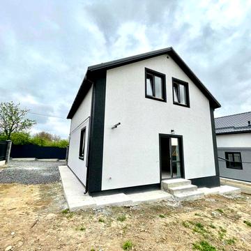 Продаж. Будинок, 4 кімнати, 108 м2. Чистовий. Зарванці