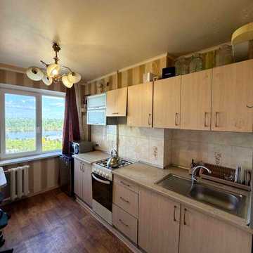 Продам квартиру Перемога, Победа  56000 с ремонтом