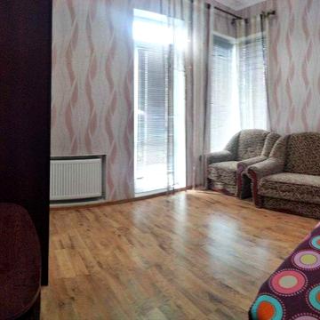 Продам компактний таунхауз в районі вулиць Сахарова та Заболотного