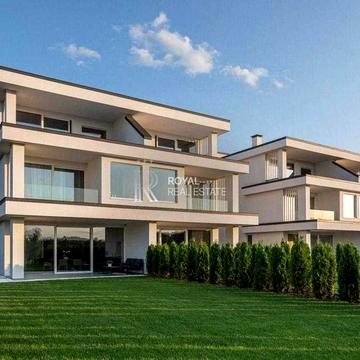 Продаж Елітного Дуплекса КМ КОНИК Ремонт 240м2 5 сотих Елітна Локація
