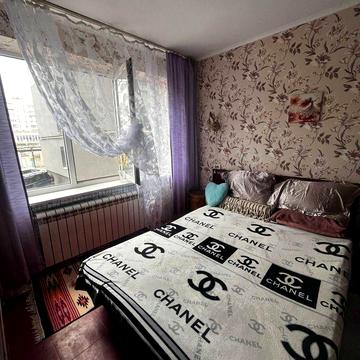 Безнал! Продам 1-к квартиру низ проспекта Поля. Кирова Центр