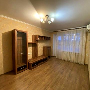 Продаж 2-кімнатної квартири по вул. Театральна