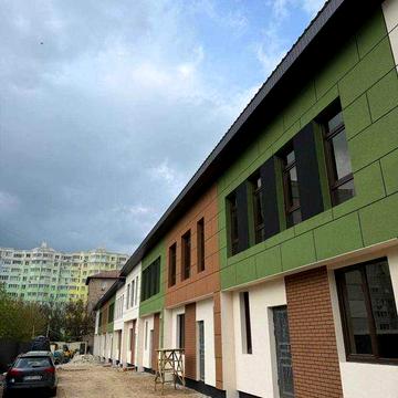 Таунхаус в центрі с. Святопетрівське - 103м² на 1.5 сотках землі - всі комунікації вже заведені