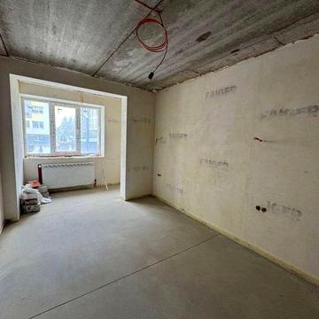 Продаж однокімнатної квартири з частковим ремонтом