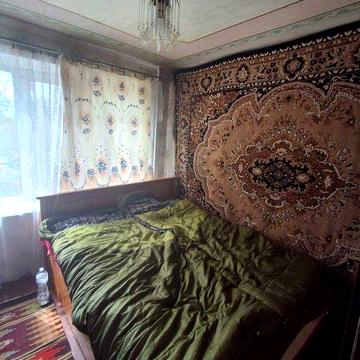 ПРОДАМ 2ком.кв 2/5 с ПОДВОРКИ метро ХОЛОДНАЯ Гора 8-км