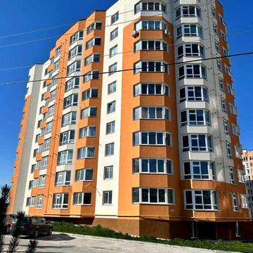 Квартира з кладовкою по вигідній ціні!