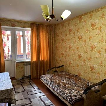 Продається двокімнатна квартира у Хмільнику