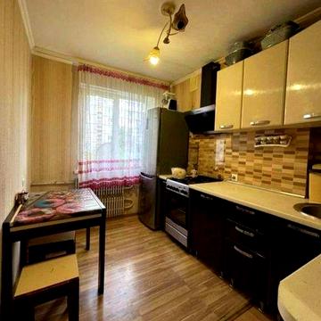 ТЧ-4094 Продам 4к квартиру на Салтовке Салтовская 524 м/р