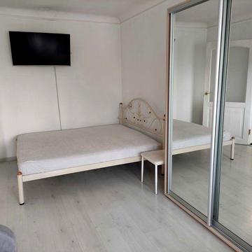 1к квартира Галицька 32 (центр, комунальні включено в ціну)