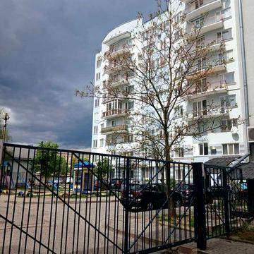 Продаж квартири в центрі 3 кімнати