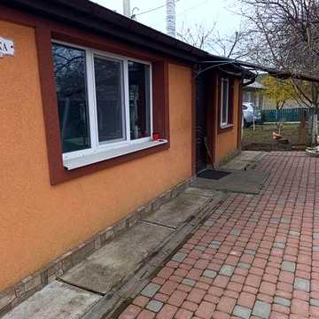 Продаж будинку, центр міста