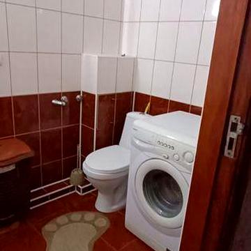 Здається 2кім.квартира щ меблями і технікою 9000грн
