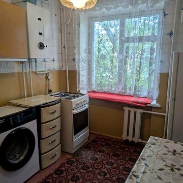 ЗДАМ недоргу ОДНОКІМНАТНУ КВАРТИРУ по вул. Березанській, б. 8-Б