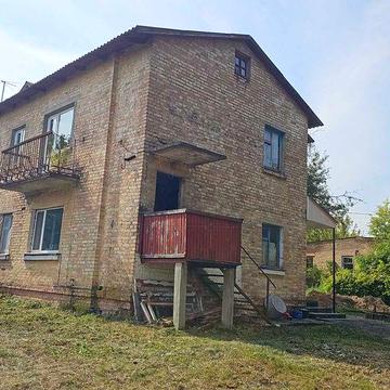 Найдешевша квартира в м.Яготині Є відеоогляд